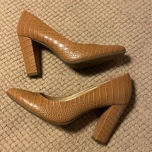 8.5 Beige Bdedell Snake Print Chunky Heels by Bandolino